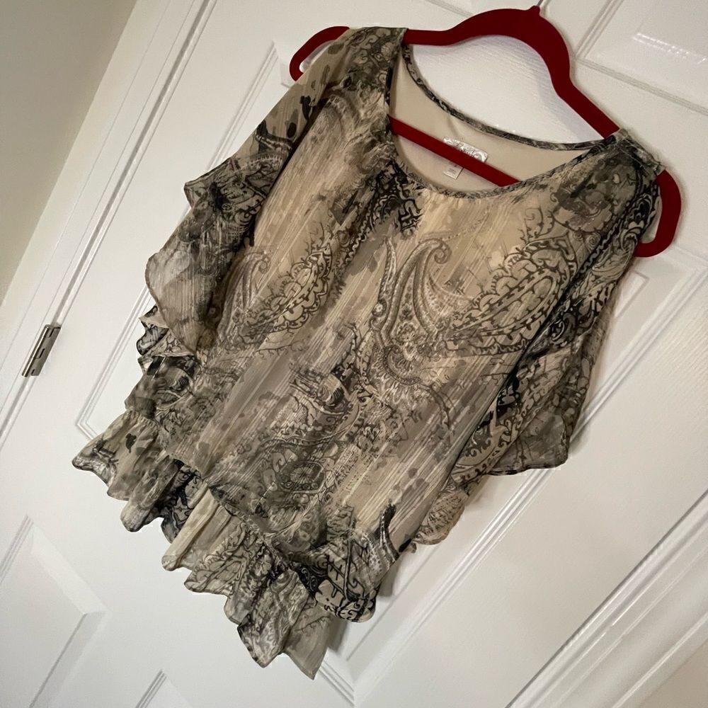 Dressbarn sleeveless blouse gold metallic black and crème size Sm cinched waist